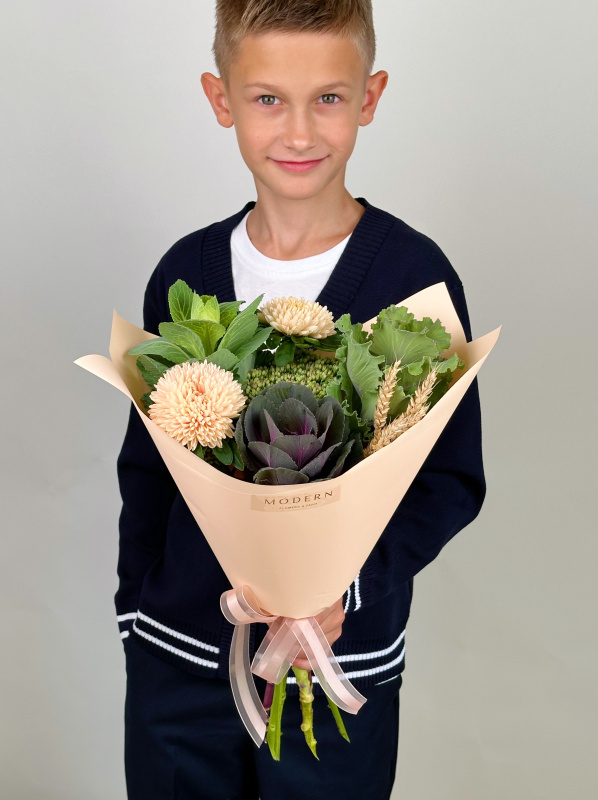 ОСЕННИЙ БУКЕТ С АСТРОЙ И БРАССИКОЙ